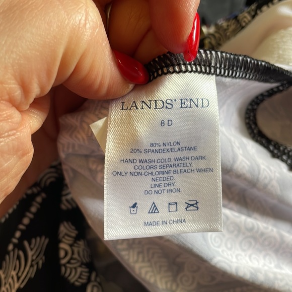 Lands End Swim Top 8D - Picture 4 of 5